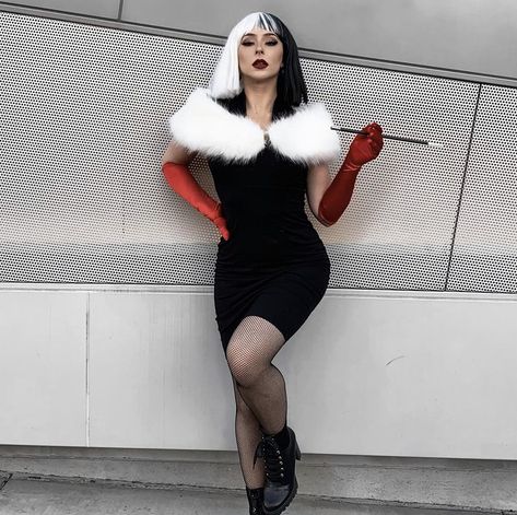 Curela Devil Diy Costume, Cruella Costume, Cruella Deville, Devil Costume, Costumes Ideas, Halloween 2024, Cosplay Halloween, Costume Cosplay, November 1