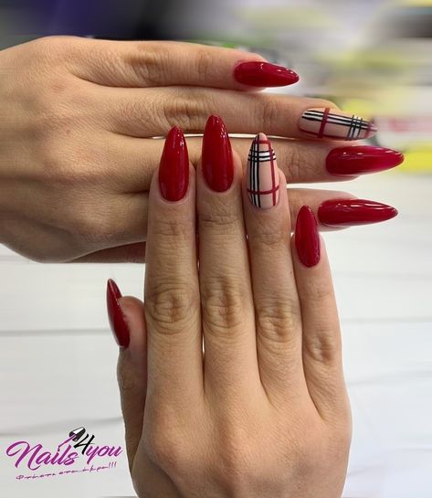 Burberry Nails, Red Acrylic Nails, Plaid Nails, Simple Gel Nails, Almond Acrylic Nails, Red Nail, Xmas Nails, Fire Nails, Chic Nails