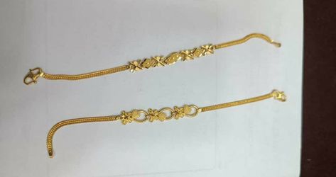 Ladies Bracelets Gold Indian, Gold Chain Necklace Womens, Baby Bracelet Gold, Mens Bracelet Gold Jewelry, Real Gold Bracelet, Simple Necklace Designs, Gold Jewelry Prom, Gold Earrings For Kids, Jhumka Designs