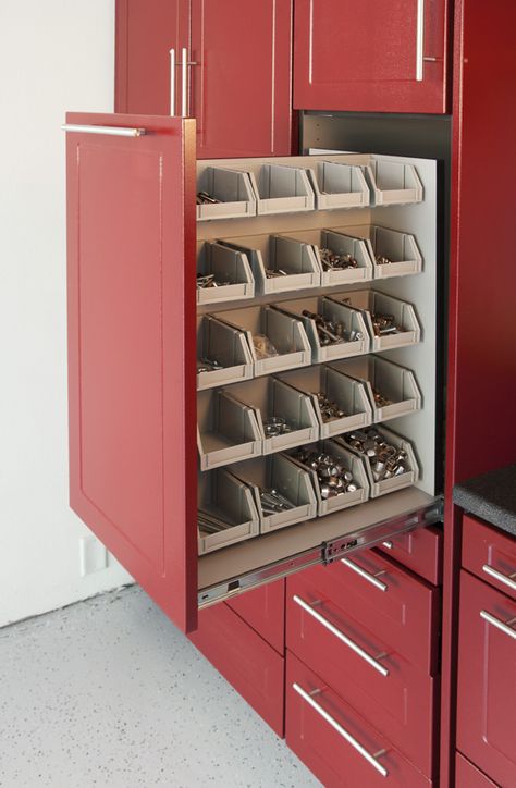 Small Garage Organization, Garage Racking, Shop Shelving, Garage Workshop Organization, Tool Storage Cabinets, Garage Tool Organization, Small Garage, Mechanic Garage, Diy Garage Shelves