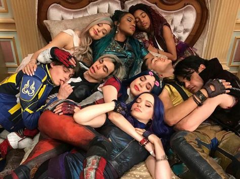 Descendants Cast, Descendants