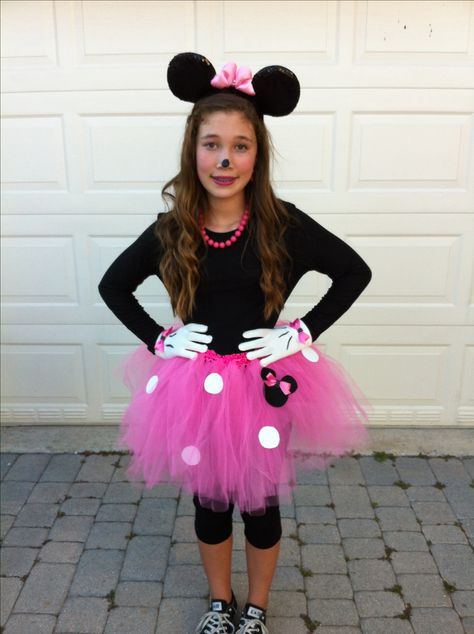 Minnie Mouse Diy Costume, Mouse Diy Costume, Bunny Custome, Minnie Mouse Costume Pink, Diy Minnie Mouse Costume, Minnie Mouse Costume Diy, Pink Minnie Mouse Costume, Minnie Mouse Diy, Adult Costumes Diy