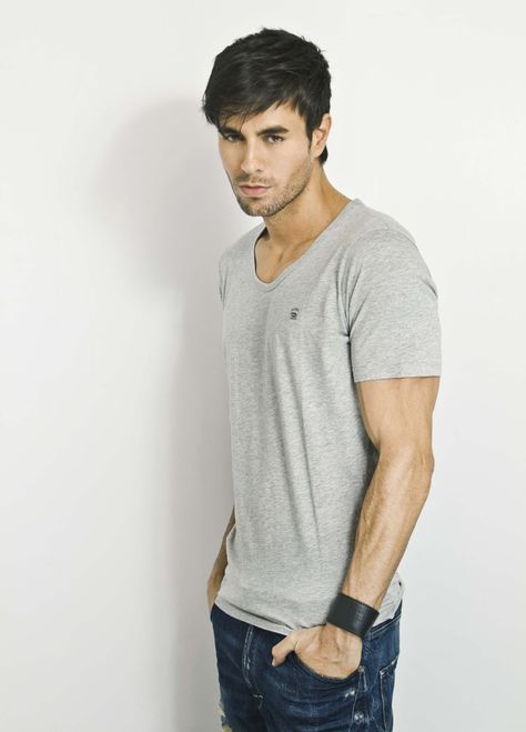 Enrique Iglesias, Daily Fashion