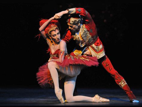 Mara Galeazzi and Edward Watson in The Firebird.© Dave Morgan, by kind permission of the Royal Opera House. (Click image for la... Firebird Ballet, Sleeping Beauty Ballet, Famous Ballets, Ballet Music, The Firebird, Swan Lake Ballet, The Royal Ballet, Ballet Russe, Bolshoi Theatre