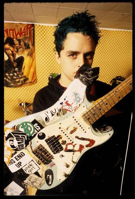 Billie Joe still has 'Blue' his first electric guitar ever. | 21 Reasons Why Green Day Is Still The Best Green Day Tattoo, Billy Joe Armstrong, Green Day Billie Joe, Guitar Stickers, Tré Cool, Joe Armstrong, Palaye Royale, Owl City, Pastel Outfit