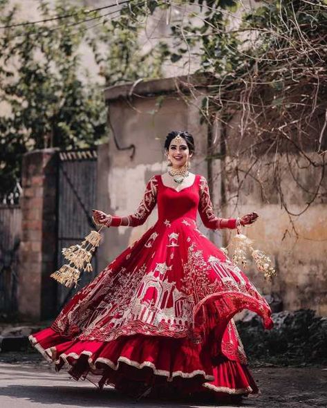 Bridal Shapewear, Red Anarkali, Sikh Bride, Bridal Trends, Bridal Tips, Court Wedding, Indian Bride Outfits, Punjabi Bride, Bridal Lehenga Collection