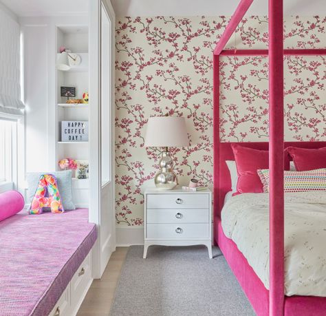 Preppy Kids Room, Bright Color Bedroom, Preppy Room Ideas, Preppy Living Room, Room Ideas For Small Rooms, Bedroom Built Ins, Color Bedroom, Preppy Kids, Patterned Wall