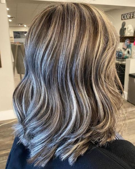 Cómo llevar las canas en 2024 | Glamour Brown Hair Going Grey, Wedding Hairstyles Tutorial, Brunette Hair With Highlights, Hair Shades, Grey Hair Color, Gray Hair, Brunette Hair, Grey Hair, Balayage Hair