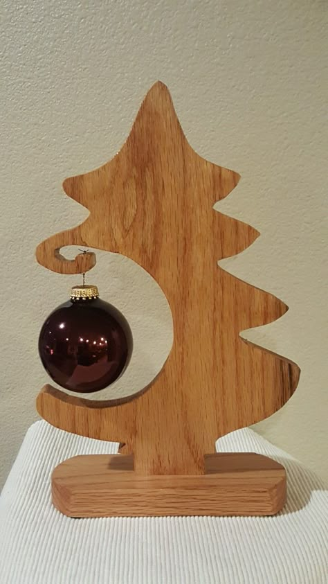 This doesn't have to be cut on the bandsaw or CNC but only engraved and/or painted and the hole can be done with a drill and the proper hole saw Woodworking Bandsaw, Tre Kunst, Scroll Saw Ideas, Scroll Saw Projects, Woodworking Projects For Kids, Cnc Ideas, Wooden Christmas Tree, Wood Working Ideas, Diy Holz