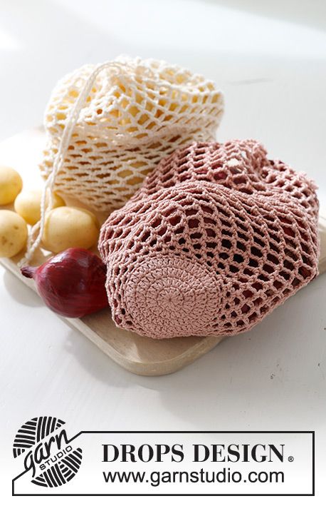 Seasonal Fruit / DROPS 234-76 - Free crochet pattern Drops Design Crochet Bag, Crochet Vegetable Bag Free Pattern, Crochet Vegetable Bag, Produce Bag Crochet Pattern, Crochet Fruit Bags, Crochet Produce Bag Free Pattern, Fruit Bag Crochet, Crochet Fruit Bag, Fruit Crochet Pattern