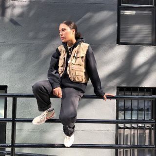 Utility Vest Outfit Streetwear, Utility Vest Outfits For Women, Utility Vest Outfit, Urban Outfitters Outfit, Basic Ootd, Vest Outfits For Women, Vest Outfit, Outfit Streetwear, Utility Vest