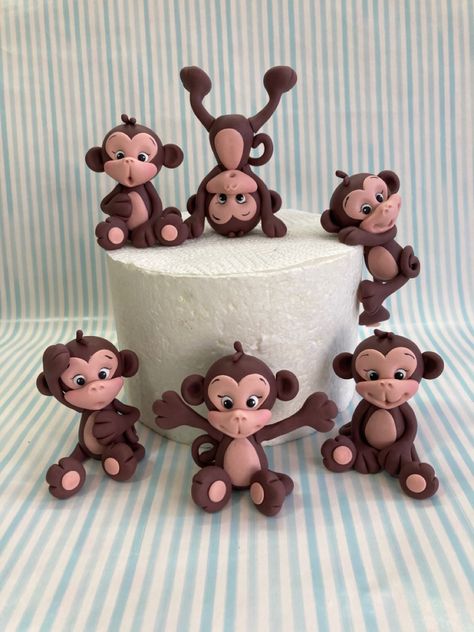 Safari Fondant Animals, Monkey Fondant Cake, Animal Cupcakes Easy, Monkey Cake Topper, Fondant Giraffe, Fondant Monkey, Monkey Birthday Cakes, Animal Birthday Cakes, Monkey Cake