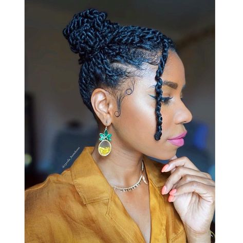 Updo Cabello Natural, Double Strand Twist, Flat Twist Hairstyles, Protective Hairstyles For Natural Hair, Natural Hair Twists, Twist Styles, Mini Twists, Hair Twist Styles, Natural Hair Styles Easy