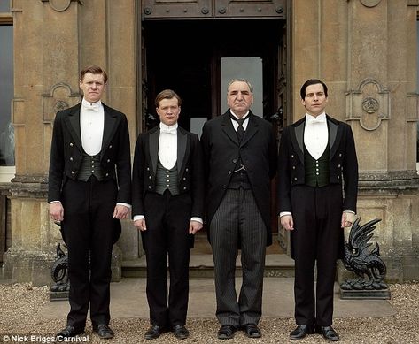 Downton Abbey Cast Members | Dame Kiri reduces Downton Abbey cast and crew to tears as she performs ... Rob James Collier, Downton Abbey Cast, Downton Abbey Series, Masterpiece Theater, Downton Abby, Gentlemans Club, Lady Mary, Theme Halloween, Downton Abbey