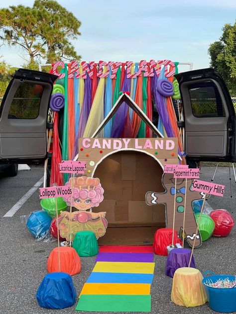 Trunker Treat Ideas, Diy Halloween Gifts, Set Up Ideas, Candy Decorations Diy, Halloween Pumpkin Crafts, Candy Land Decorations, Decoration Vitrine, Christmas Tree Candy, Candyland Birthday