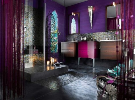 Unique Bathroom Designs Modern Moroccan Bathroom, Moroccan Style Bathroom, Dekorasi Maroko, Moroccan Inspired Bathroom, Styl Goth, Eclectic Bathroom Design, Lavender Shades, Unique Bathroom Design, Moroccan Bathroom