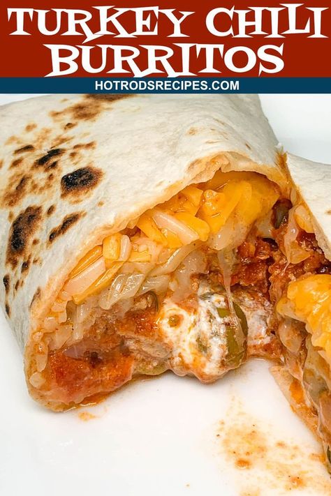 Turkey Burrito Recipe, Chili Burritos, Turkey Burritos, Mexican Burritos, Turkey Tips, Gourmet Mac And Cheese, Healthy Mexican Recipes, Bean Burritos, Spanish Olives