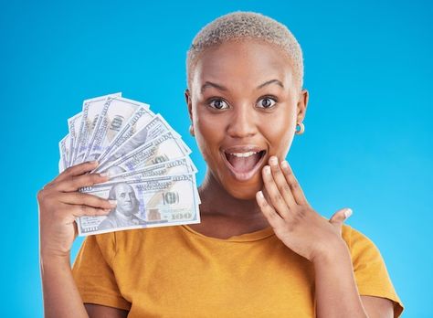 Lottery Poster Design, People Holding Money, Money Black Women, Newspaper Shoot, Woman Holding Money, People With Money, Photo Money, Success Student, Success People