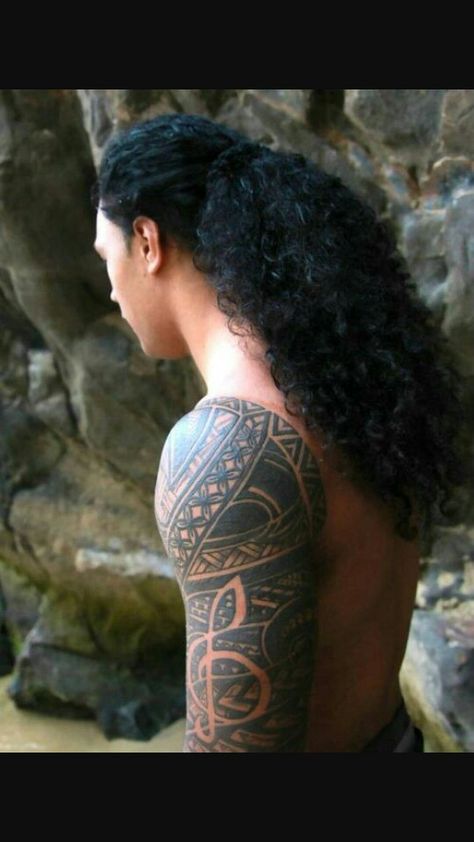 Simply beautiful Jungle Princess, Samoan Men, Dark Skin Models, Polynesian Men, Hawaiian Men, Black Men Hairstyles, Curly Hair Styles Easy, Corte De Cabelo Masculino, Aesthetic People