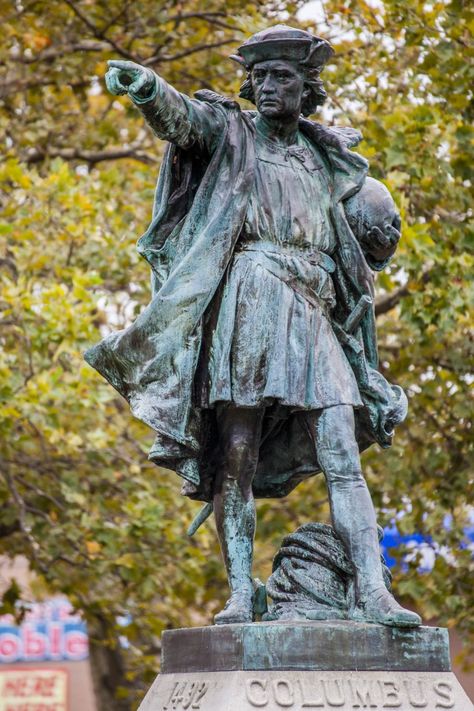 Happy Columbus Day, Living Statue, Knights Of Columbus, Equestrian Statue, Western Comics, Providence Rhode Island, American Continent, Christopher Columbus, White City