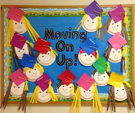 Graduation Crafts Preschool Kindergarten, Graduation Day Bulletin Board Ideas, Congratulations Board Ideas, Graduation Board Ideas Preschool, Prek Graduation Bulletin Board, Farewell Preschool, Pre K Graduation Bulletin Board Ideas, Graduation Bulletin Boards For Preschool, Graduation Day Board Decoration