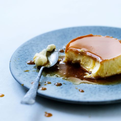 Cream Burlee, Creme Fraiche Dessert, Custard Baked, Caramels Recipe, Creme Fraiche Recipes, Sugar Shack, Creme Caramel, Treat Recipes, Caramel Recipes