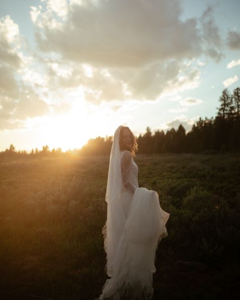 bridal portraits in the mountains 🎞️🖤 always down for a fun bridal session ✨ • • • • • • #wedding#bridal#bridals#bridaldress#model#idahowedding#idaho#mountain#mountainbrides#aesthetic#love#dress#weddingstyle#weddingdress#vogue#beauty#lovestory#sunset#bridalsession Mountain Bridal Portraits, Nikkah Photos, Mountain Bridals, Wyoming Wedding, Wyoming Weddings, Bridal Poses, Vogue Beauty, Bridal Photoshoot, Bridal Portrait