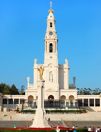 Visit Our Lady of Fatima Basilica, Fatima, Portugal. Fatima Portugal, Portuguese Culture, Lady Of Fatima, Portugal Travel, Spain And Portugal, Place Of Worship, Lisbon Portugal, Pilgrimage, Our Lady