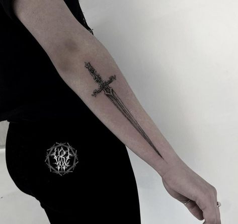 Men Tattoo Ideas Swords, Swords Gothic Tattoo, Longsword Tattoo, Dagger Tattoo Forearm, Dagger Arm Tattoo, Forearm Dagger Tattoo, Dagger Forearm Tattoo, Athame Tattoo, Dagger Tattoo Placement