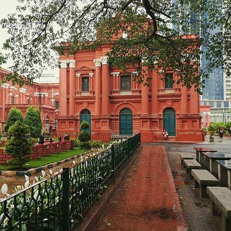 Cubbon Park, Bangalore Cubbon Park Bangalore Aesthetic, Bangalore Architecture, Cubbon Park Bangalore, Bengaluru City, Cubbon Park, Library Aesthetic, Lord Photo, Travel India, Park Photography