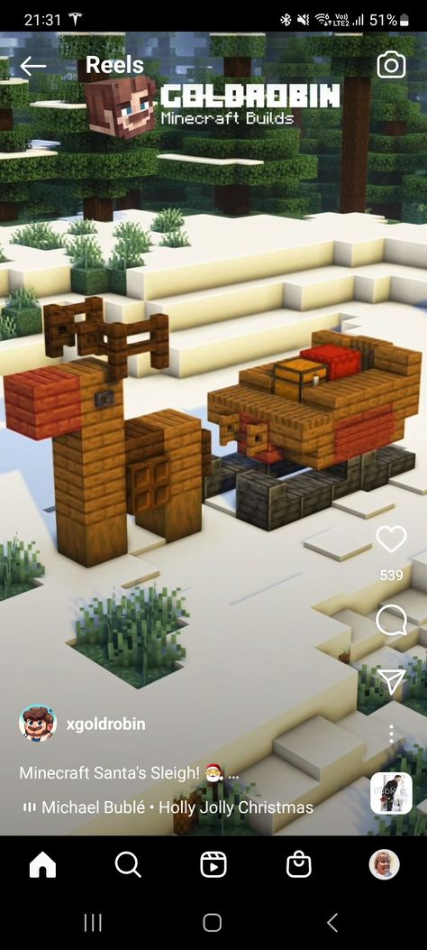 Christmas Market Minecraft, Holiday Minecraft Builds, Minecraft Christmas Interior, Minecraft Santa Sleigh, Christmas Decor Minecraft, Minecraft Crismas Ideas, Minecraft Meat Shop, Minecraft Building Ideas Winter, Christmas House Minecraft