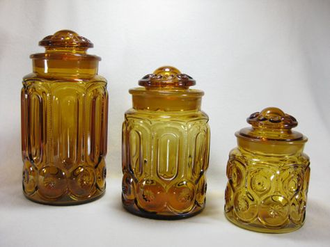 Vintage Mid Century L.E. Smith Glass by FlyingCrabbitVintage, $59.99 Vintage Kitchen Canisters, Glass Kitchen Canisters, Vintage Canister Sets, Kitchen Canister Set, Vintage Canisters, Amber Glass Jars, Jar Storage, Glass Jars With Lids, Glass Canisters