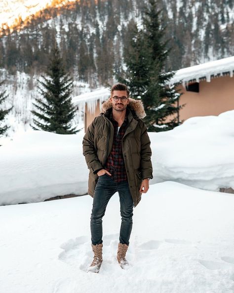 Winter Hiking Outfits, Hiking Outfit For Men, Snow Outfit Men, Hiking Outfit Men, Winter Outfits Snow, Boots Outfit Men, Winter Boots Outfits, Hiking Outfits, Warm Winter Boots