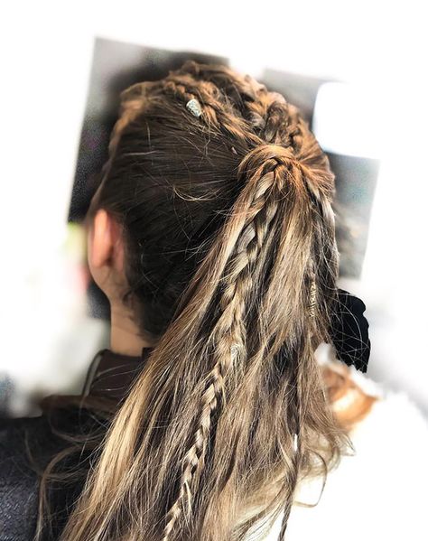 A Powerful Hairstyle. I Wore This One For Carnival. See You In Valhalla Viking Braids Female, Braids Female, Hippie Style Hair, Bridal Nails French, Fem Hairstyles, Peter Pan Jr, Cool Hair Styles, Viking Braids, Viking Dress