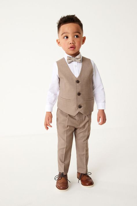 Kids Wedding Outfits Boys, Toddler Wedding Outfit Boy, Page Boys, Kids Wedding Outfits, Shirt Trouser, Bow Tie Set, Wedding With Kids, Tie Set, Fitted Trousers