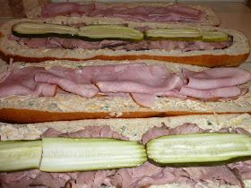 Sandwich For A Crowd, Sandwiches For A Crowd, Party Food For A Crowd, Grilled Chicken Sandwich Recipes, Cold Sandwich Recipes, Ham Wraps, Homemade Ham, Cold Sandwiches, Appetizers For A Crowd