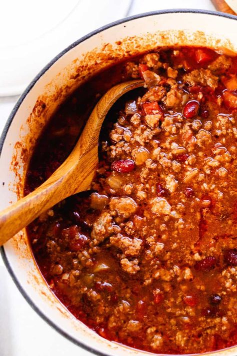 Moose Chili Slow Cooker, Moose Burger Recipes, Moose Chili Recipes, Moose Recipes Meat, Ground Moose Recipes, Ground Moose Meat Recipes, Moose Chili, No Meat Chili Recipe, Elk Meat Recipes