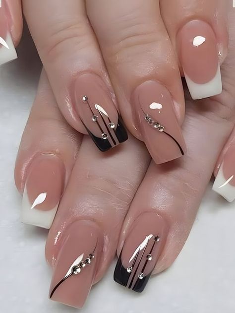 Gel Nail Designs For Wedding Guest, Black And Nude Nail Ideas, Colorblock Nails, Black And Nude Nails, Sophisticated Nails, Square French, Abstract Nails, Carpet Outfits, Abstract Nail Art