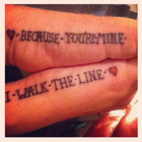 Wow!!! AHMAZING couple tattoo!!! Bonnie And Clyde Tattoo Ideas, Couples Hand Tattoos, Bonnie And Clyde Tattoo, Couple Tat, Him And Her Tattoos, Wife Tattoo, Johnny And June, Ink Therapy, Bonnie And Clyde