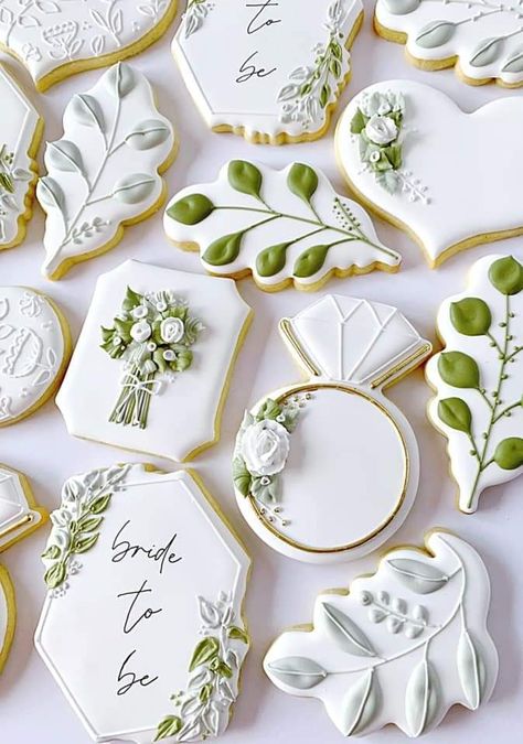 Eucalyptus Bridal Shower Cake, Green And White Wedding Cookies, Gingerbread Wedding, Wedding Biscuits, Bridesmaid Cookies, Bride Cookies, Wedding Cookies Decorated, Wedding Biscuit, Wedding Shower Cookies