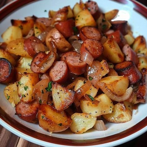 Smoked Polish Sausage, Smoked Sausage And Potato Recipe, Smoked Turkey Sausage, Polish Sausage Recipes, Sausage Ingredients, Smoked Sausage Recipes, Kielbasa Recipes, Baby Red Potatoes, Polish Sausage