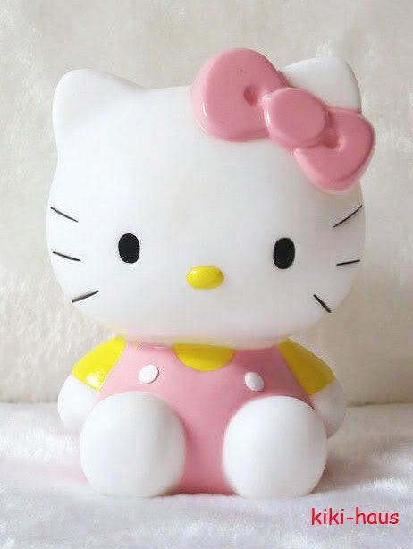 Modeling Clay Crafts, Hello Kitty Fondant, Crafts Cute, Easy Clay Sculptures, Diy Hello Kitty, Clay Pen, Cat Birthday Party, Seni Dan Kraf, Hello Kit