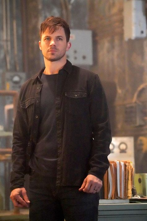 Timeless - Season 2 Matt Lanter Timeless, Side Smile, Goran Višnjić, Beau Mirchoff, Step Up Revolution, Matt Lanter, Delta Blues, Chad Michael Murray, Fandoms Unite