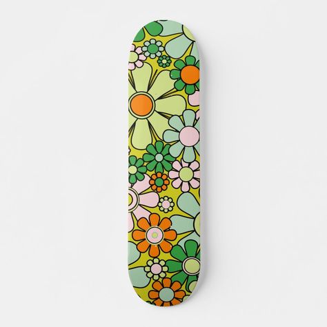 Diy Skateboard, Skate Board Painting Idea, Skateboard Deck Art Diy Paint, Art On Skateboard Decks, Flower Skateboard Design, Funky Skateboard Designs, Skateboard Deck Art Casual, Geometric Skateboard Design, Painted Skateboard