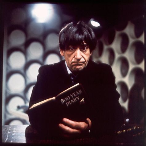 Power of the Daleks Doctor Who Companion Aesthetic, Caricature Reference, Doctor Who First Doctor, Doctor Icon, 2nd Doctor, Doctor Who Season 1, Patrick Troughton, Doctor Who Cinematography, All Doctor Who