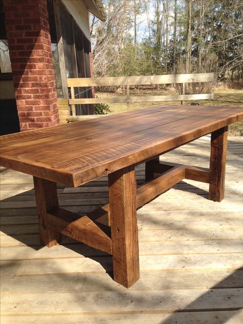 Kursi Outdoor, Rustic Farmhouse Dining Table, Rustic Kitchen Tables, Farmhouse Dining Room Table, Dining Table Rustic, Diy Dining Table, Anna White Diy, Rustic Dining Room, Furniture Plans Free