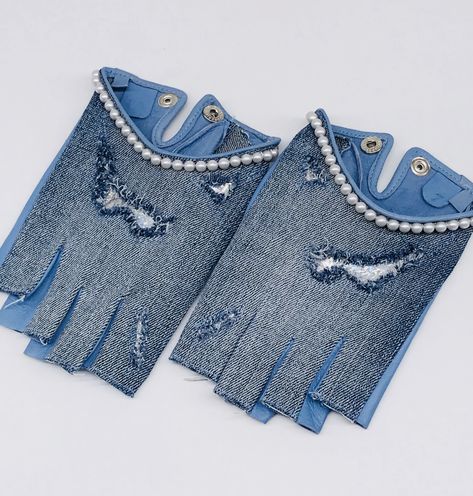 Denim Gloves, Types Of Gloves, Trendy Jewellery, Fashion Gloves, How To Make Skirt, Gloves Fashion, Work Looks, Pocket Book, Trendy Jewelry