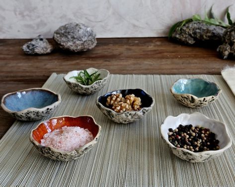 Asian Ceramic Dipping Sauce Bowls Set of 4 Japanese Style Soy Sauce Serving Dish Mini Bowl Set for Condiments - Etsy Pottery Ring Dish, Spice Bowls, Ceramic Fruit Bowl, Small Ceramic Bowl, Bowl Pottery, Ring Bowl, Rustic Bowls, Rustic Pottery, Breakfast Plate