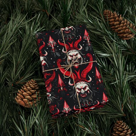 Goth Holiday, Merry Yule, Goth Ideas, Halloween Wrapping Paper, Holiday Elements, Goth Gifts, Goth Christmas, Spooky Christmas, Gothic Christmas