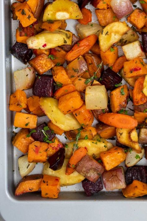 Healthy roasted root vegetables are an easy and tasty side dish. Here is a simple recipe that can be ready in less than 30 minutes. Stephanie Kay Nutrition, Stephanie Kay Nutrition Recipes, Turkey Meal Prep, Kay Nutrition, Ground Turkey Meal Prep, Slow Cooker Chicken Stew, Root Vegetables Recipes, Roasted Root Veggies, Stew Chicken Recipe